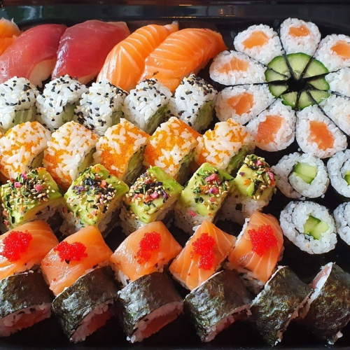 Menu 3 Luxe sushi mix 65st (3 personen)